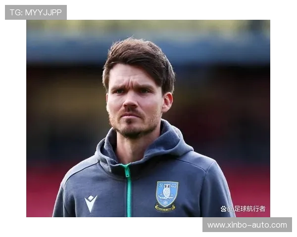 谢周三老板强硬下令：主帅罗尔立即终止休假返岗，否则面临罚款(1)